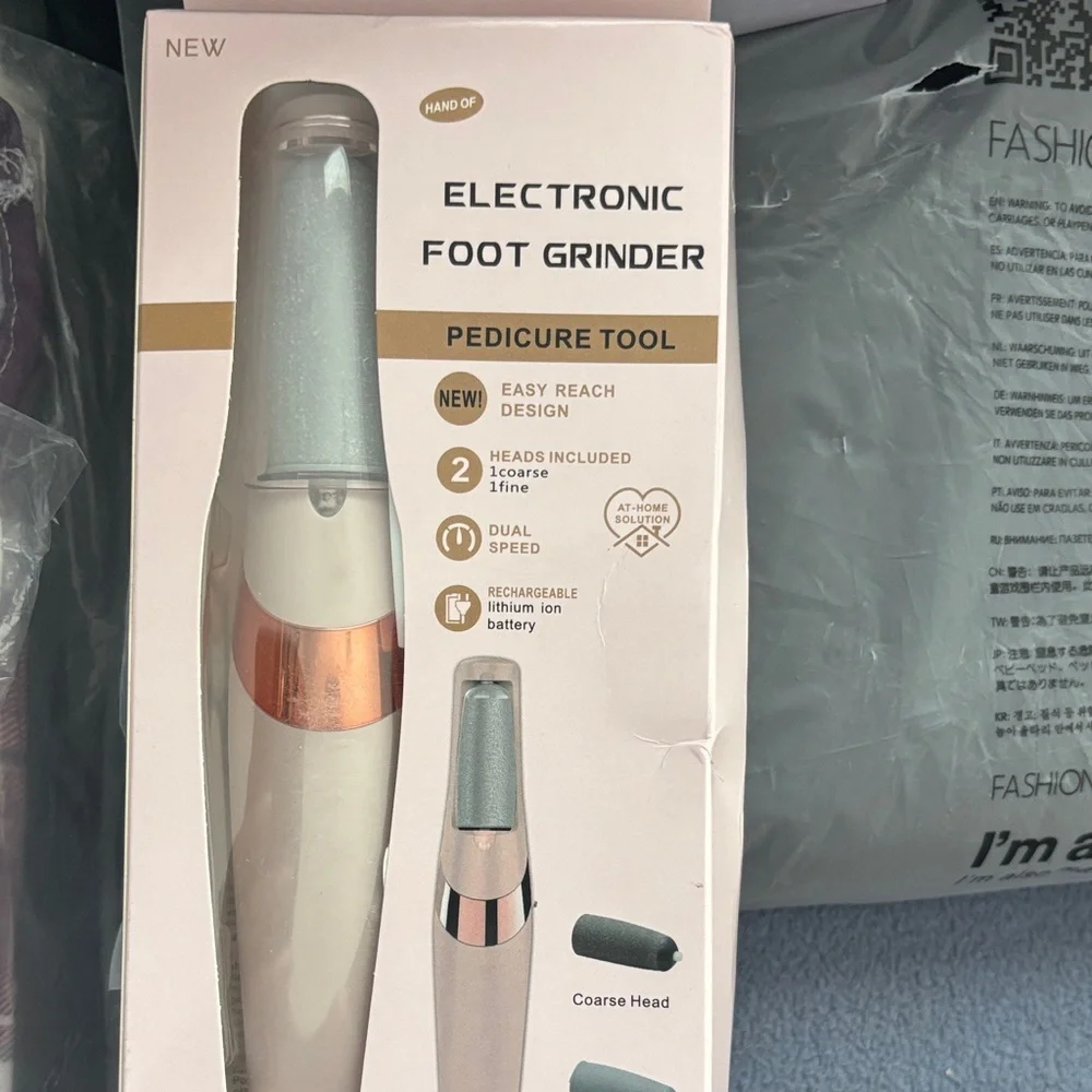 Electronic Foot Grinder with Rechargeable Battery - Silver and Gold